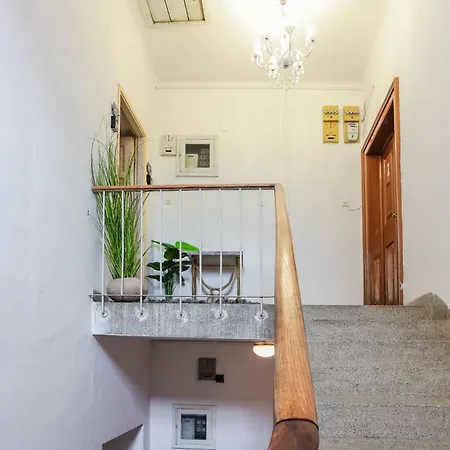 Apartment 01 *
